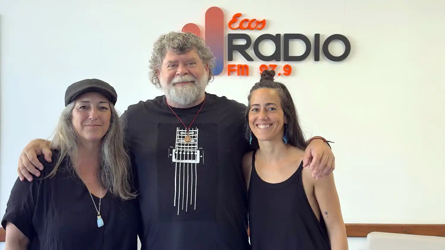 En Ecos Radio. Sol Alconi, Pablo Coronel y Cecilia Alconi
