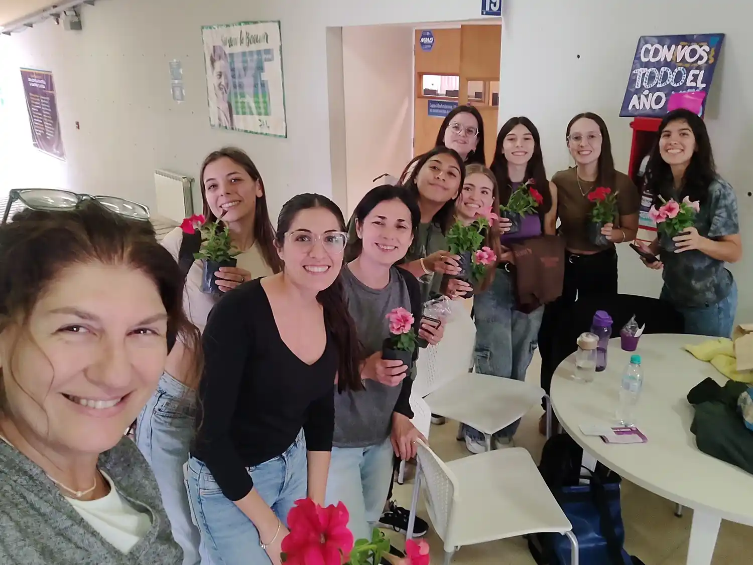 Karina Defazio con amigas de Córdoba-