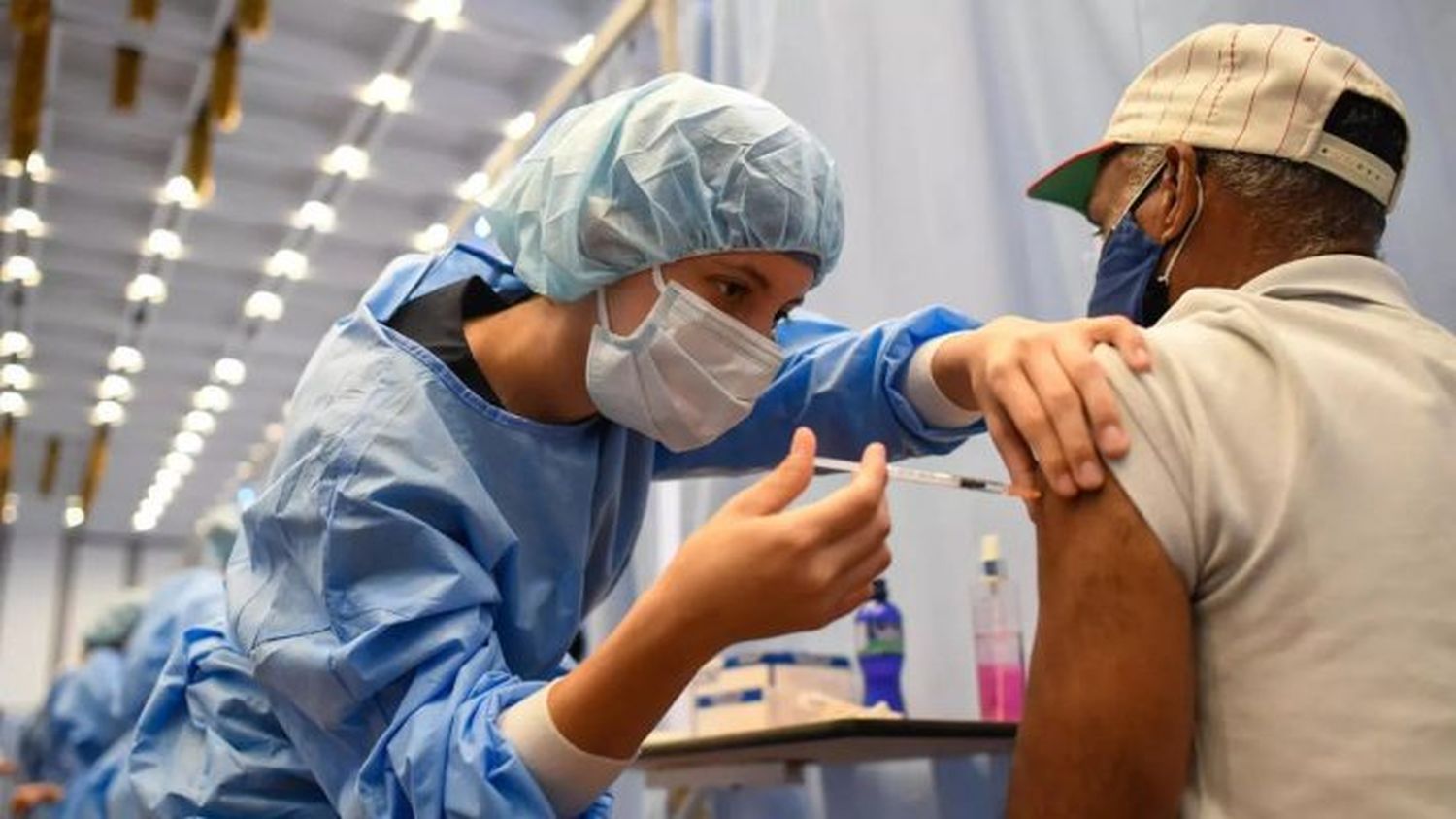 Un lote de segunda dosis de la vacuna rusa Sputnik – V llega este lunes