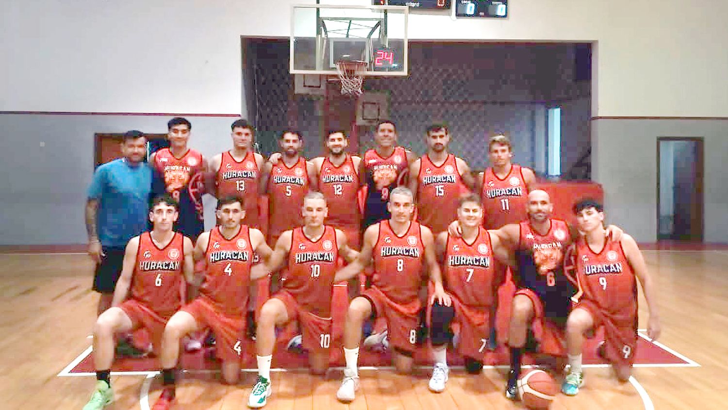 El equipo de Huracán que venció a Alumni en Orense