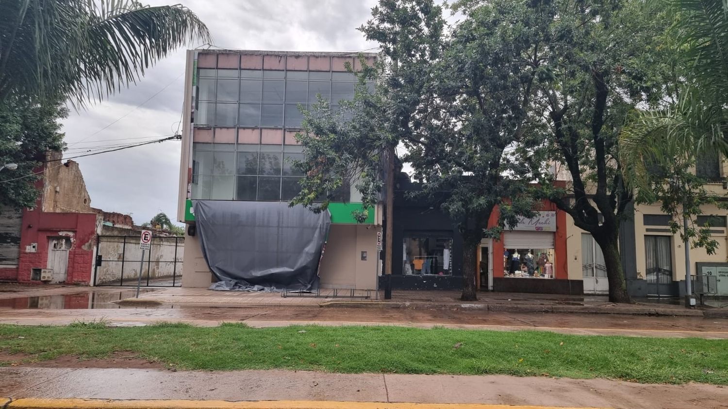 Zona de Banco Santa Fe, en el centro cañaseño. Foto: Gentileza.