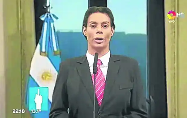 Una cosa por fuera y otra por dentro