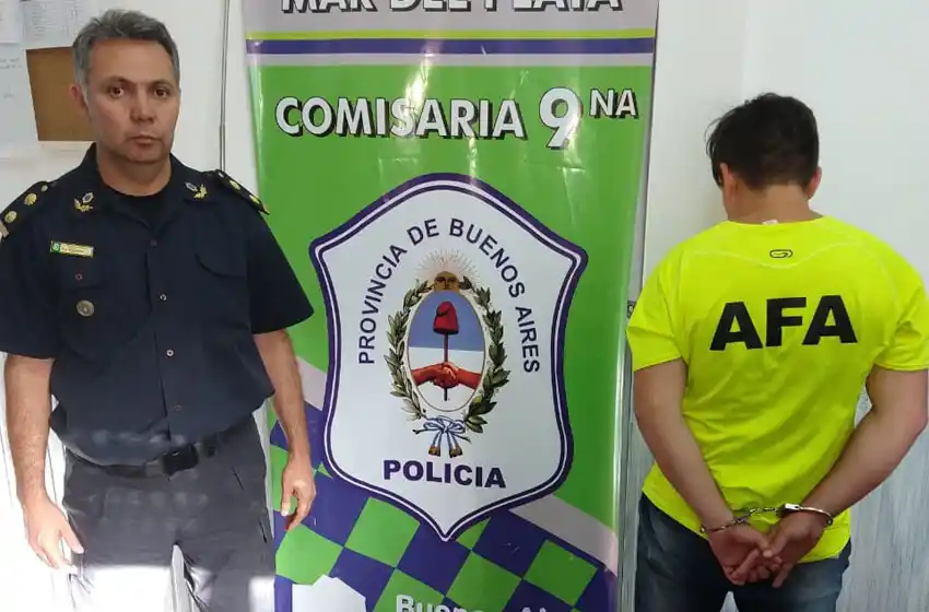 Un oficial Inspector detenido por extorsión