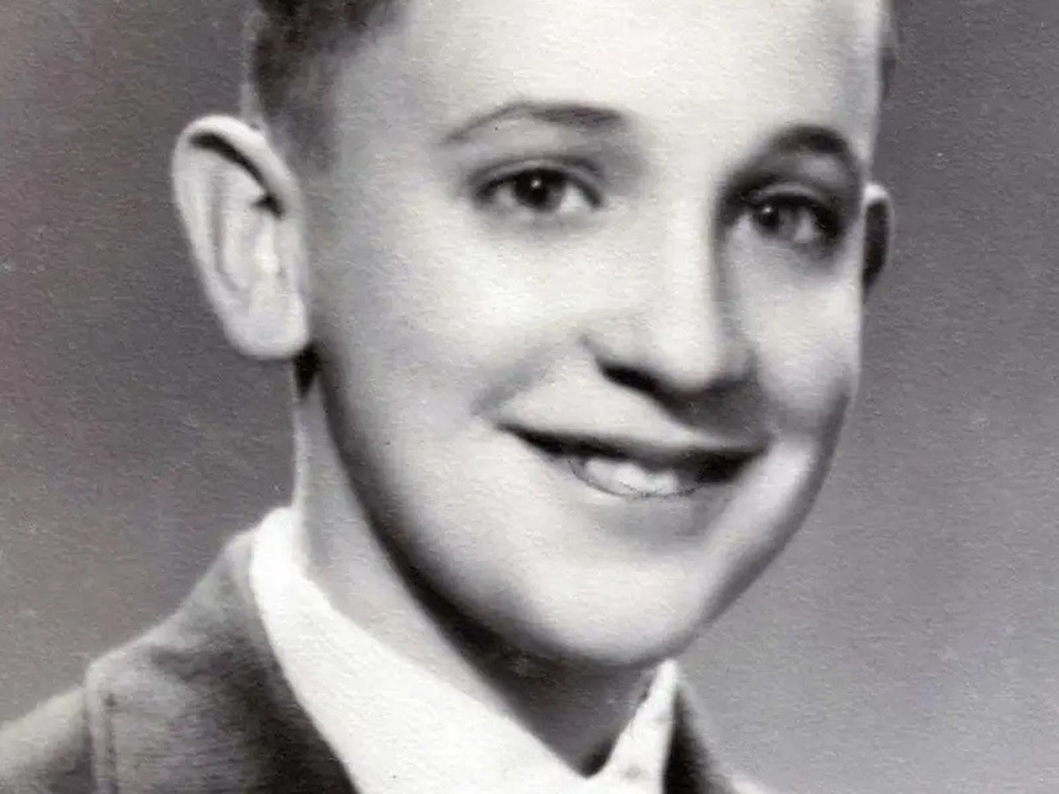 Jorge Mario Bergoglio de colegial en Buenos Aires en la década de 1940.