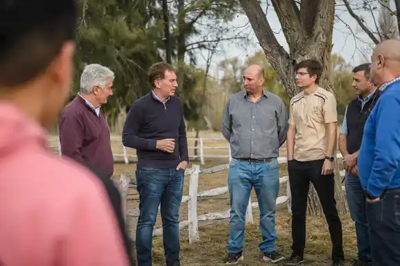 Santilli en el sur bonaerense: "Mi prioridad es bajar impuestos y apostar por la productividad en la Provincia"