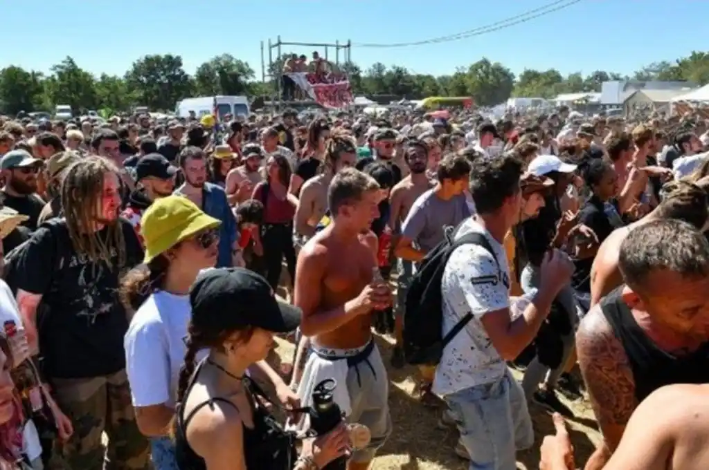 Fiesta ilegal en Italia: un muerto, cinco heridos y contagios de COVID-19