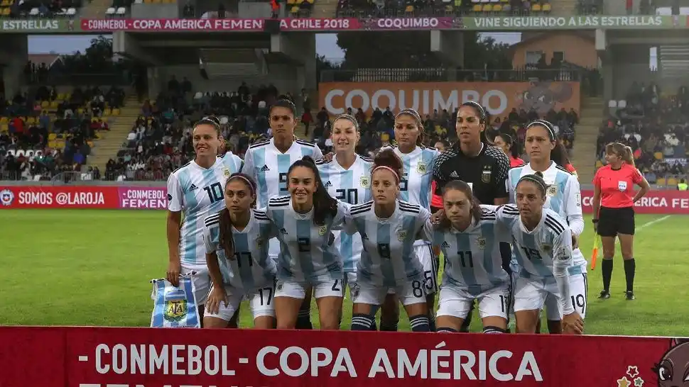 La FIFA anunció más programas para el desarrollo del fútbol femenino