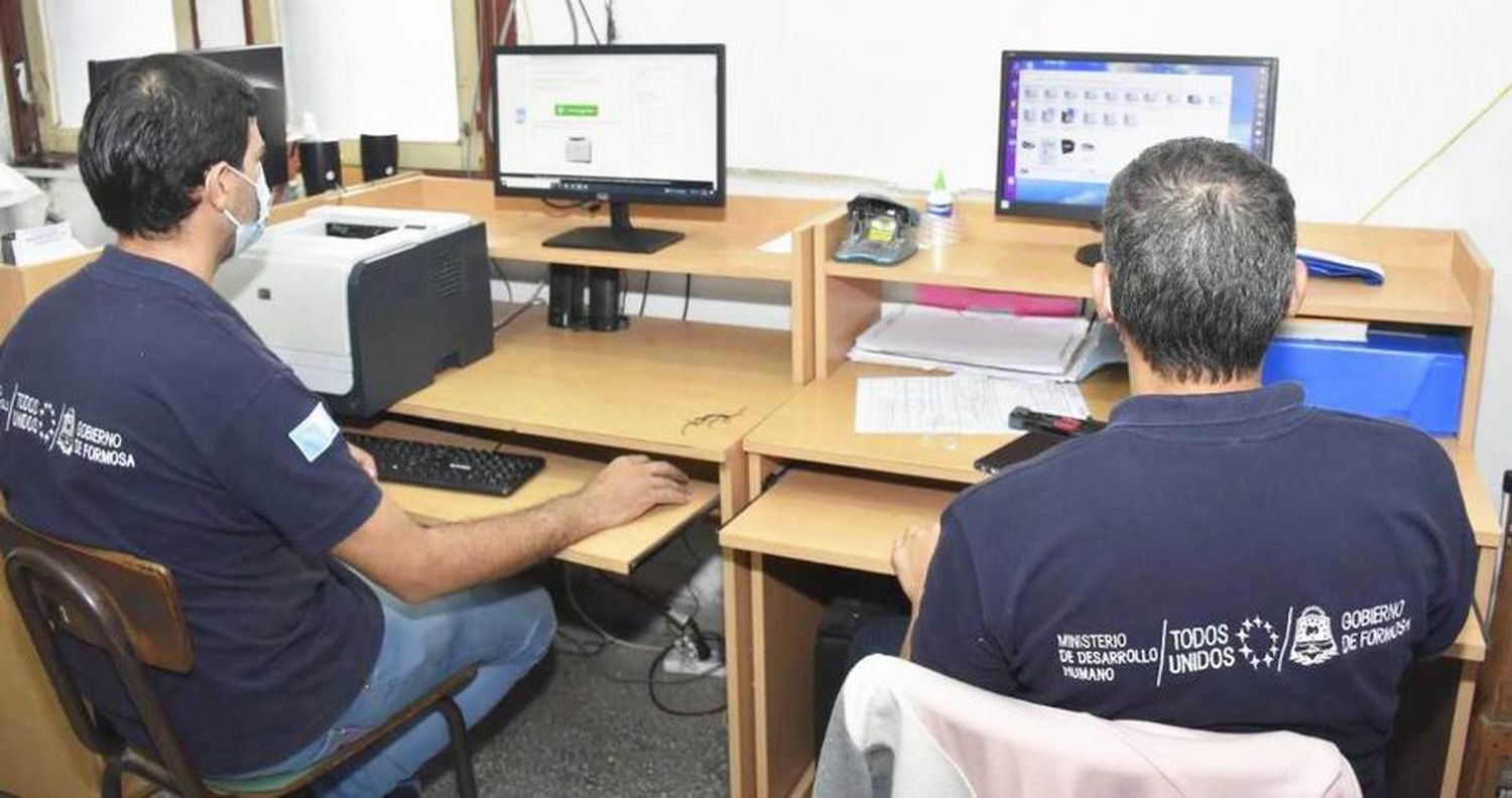 En el Hospital de la Madre y el Niño el 
Gobierno instaló nuevos equipos informáticos