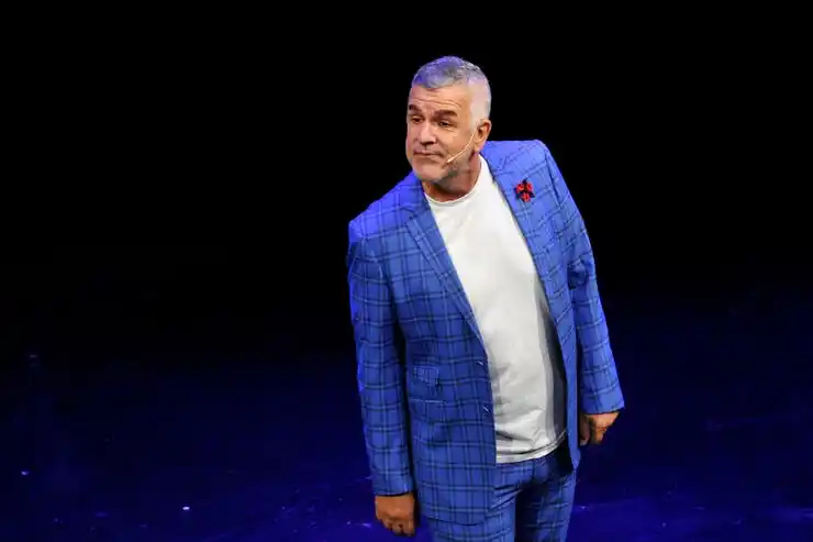 Luego de que fuera vandalizada su marquesina, Dady estrenó su obra en El Picadero