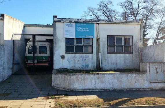 Padres de alumnos de la Escuela 504 expresaron su preocupación porque siguen sin combi