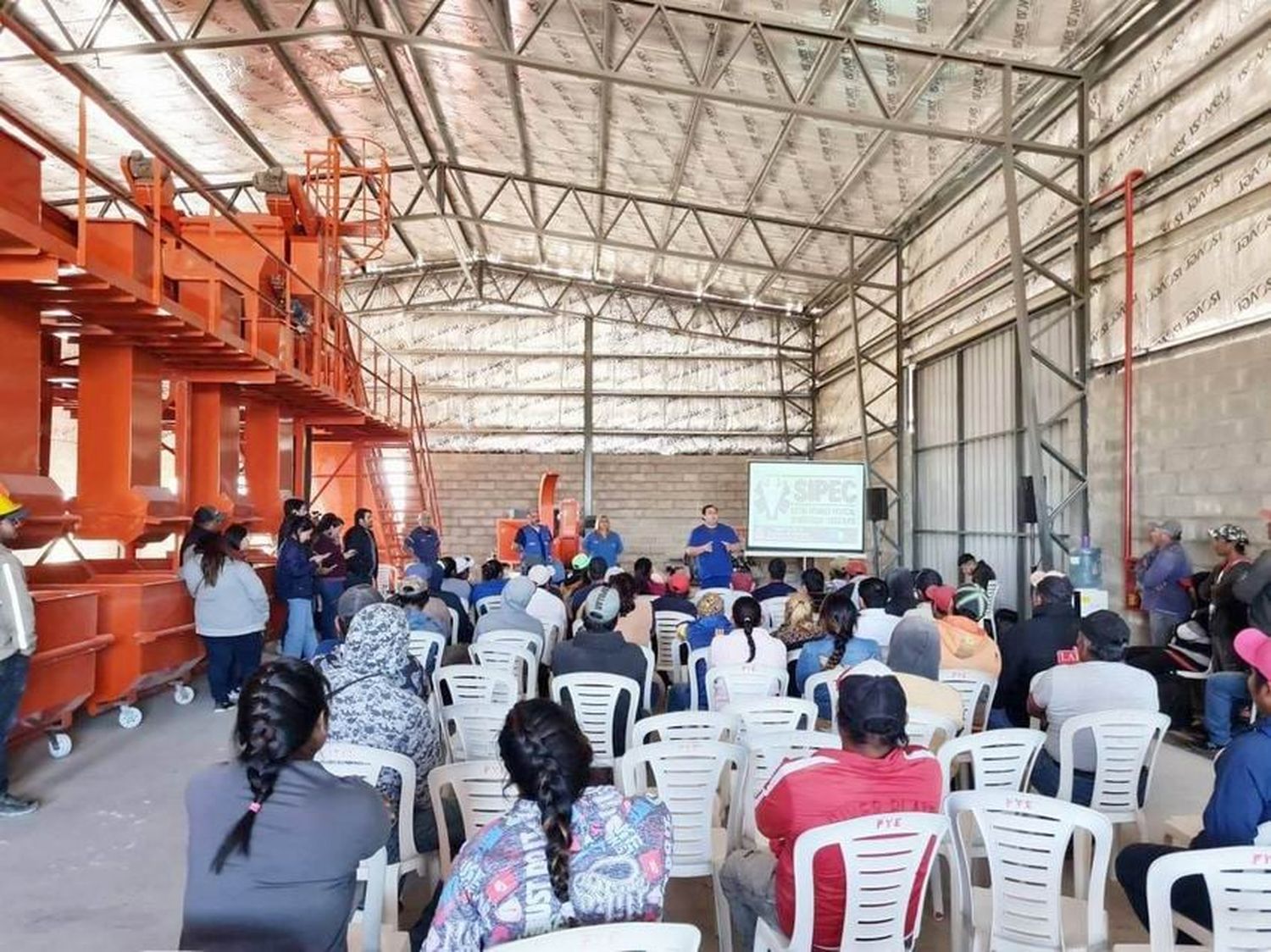 Con presencia del ministro Cabandié, el martes 
se inaugura la plantade separación de residuos