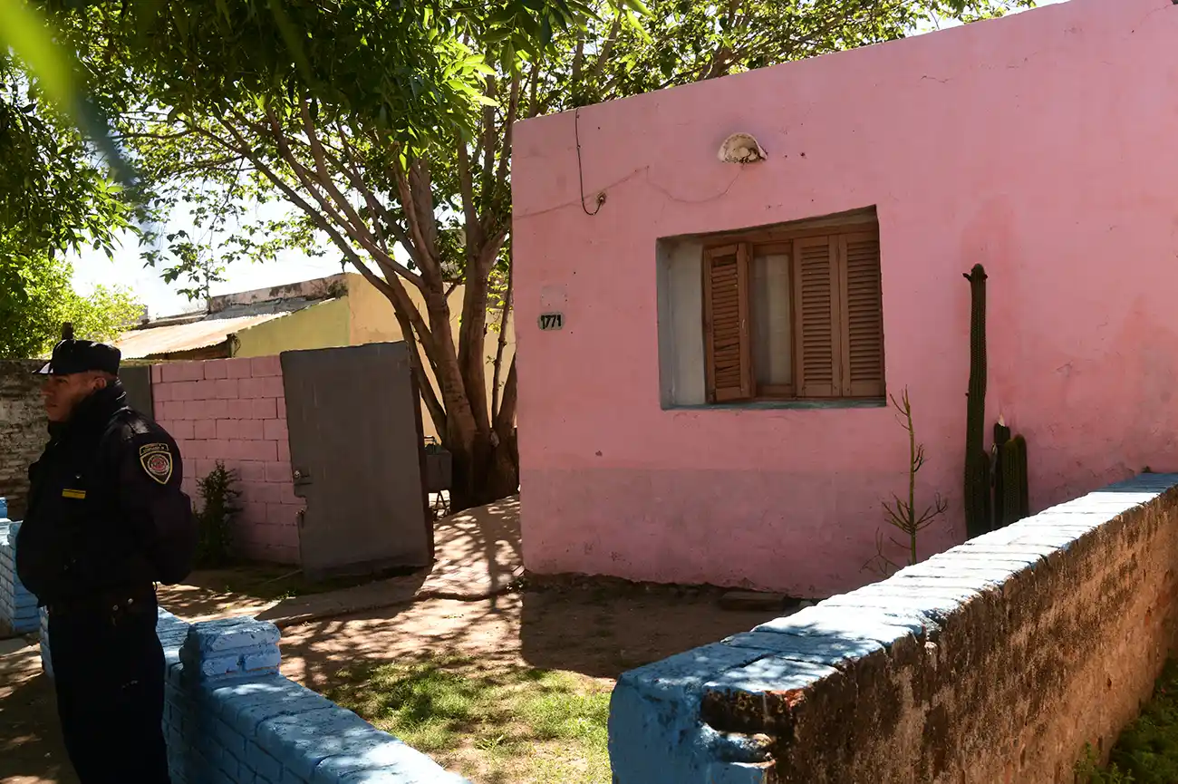 El crimen ocurrió en este domicilio del barrio Ameghino Norte de Córdoba Capital.