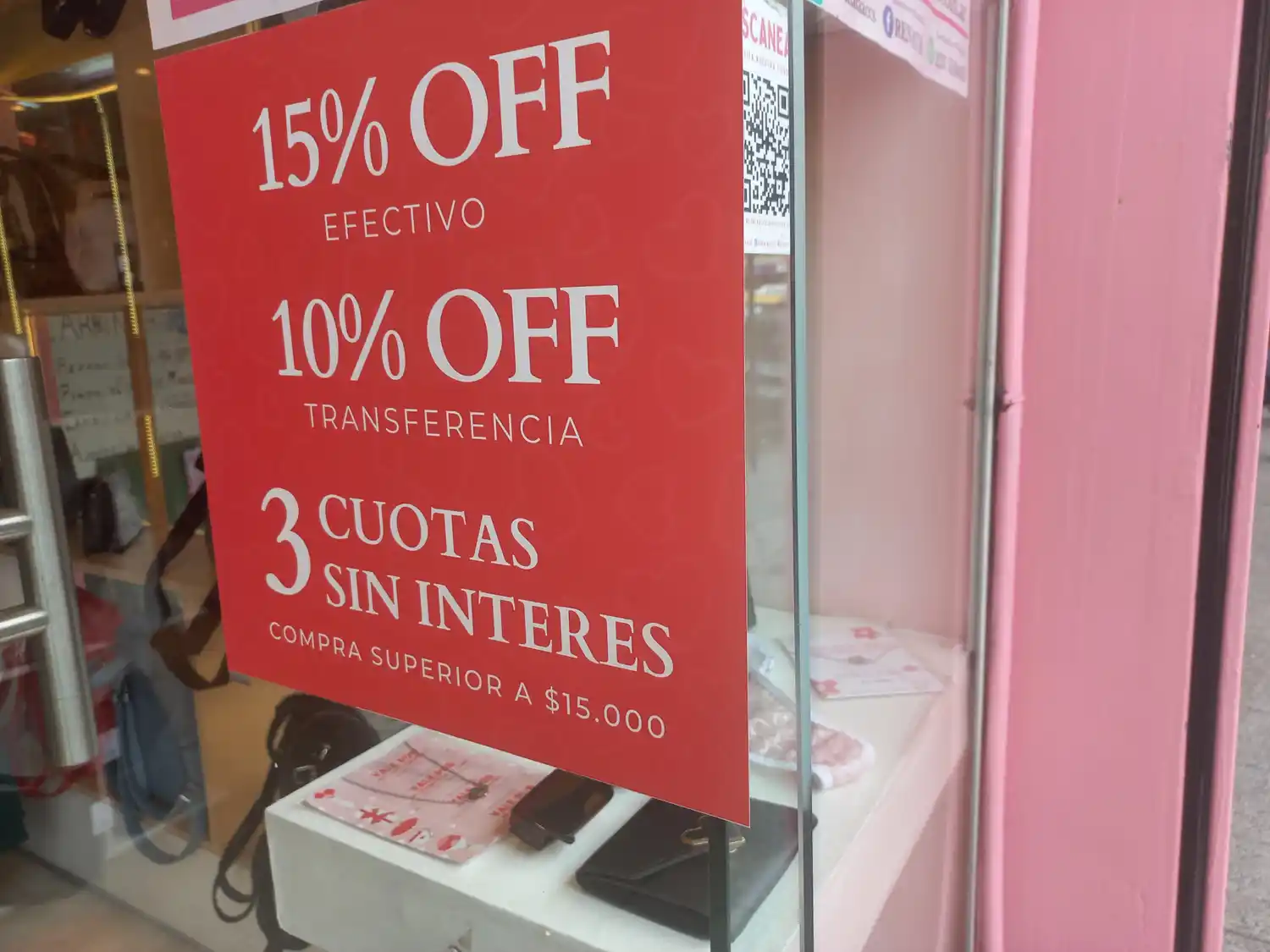 Los precios no descendieron, pero aumentaron las promociones en la ciudad.