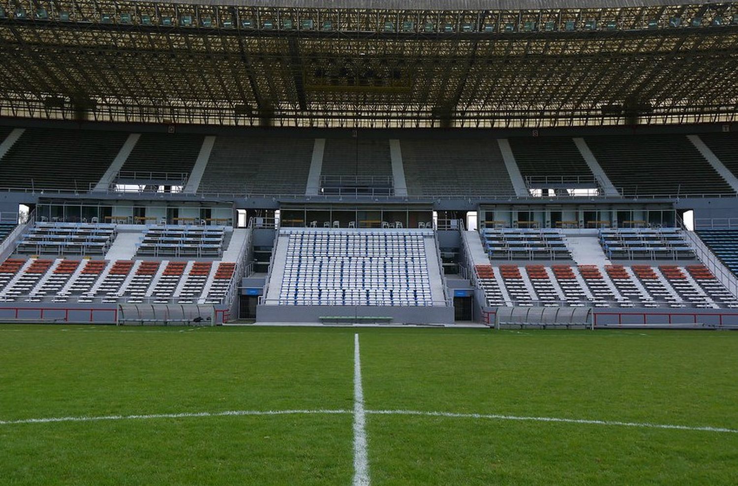 Estado del Minella: "No puede ser que la ciudad tenga un estadio y lo desperdicie"