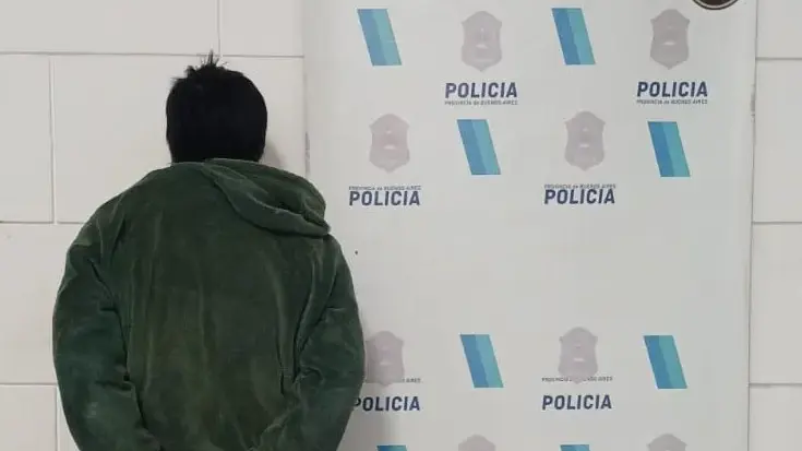 Un hombre de 30 años fue aprehendido por personal policial en la mañana de este jueves