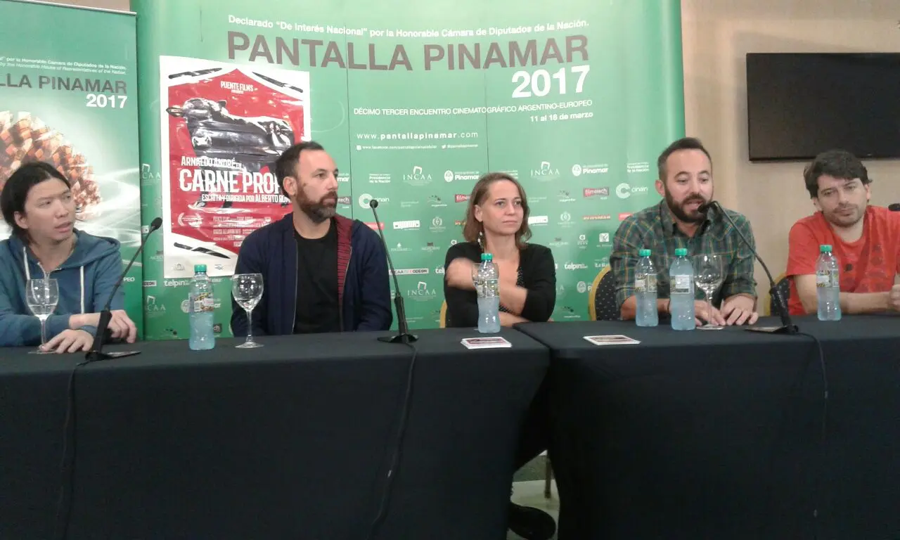 Pantalla Pinamar 2017 Dia 6 Sirenas de pelo azul, radiografías humanas y cerveza. 