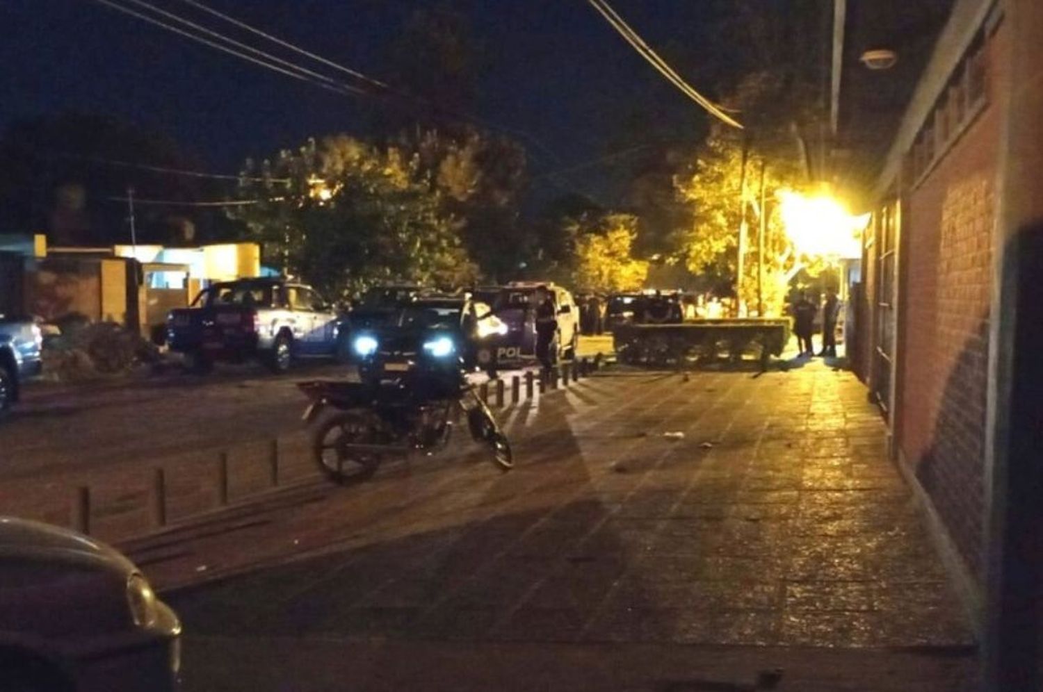 Santa Fe: asaltó a un policía, se atrincheró, empezó a los tiros y terminó detenido