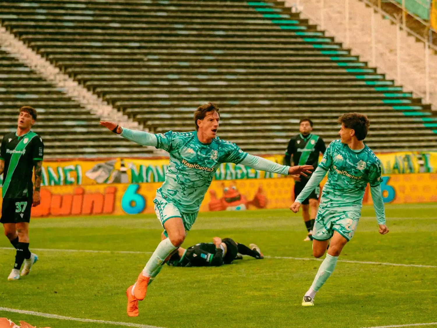 Aldosivi cortó su mala racha con Banfield
