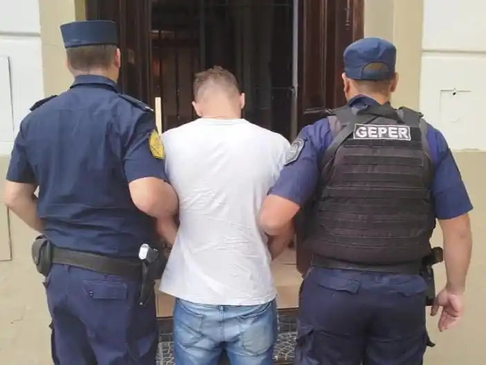 Detienen a un joven en Victoria por un caso de robo agravado