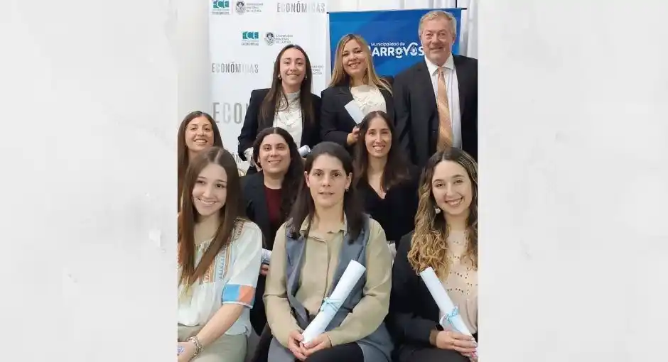 CRESTA: acto de colación de grado de graduados de contador público