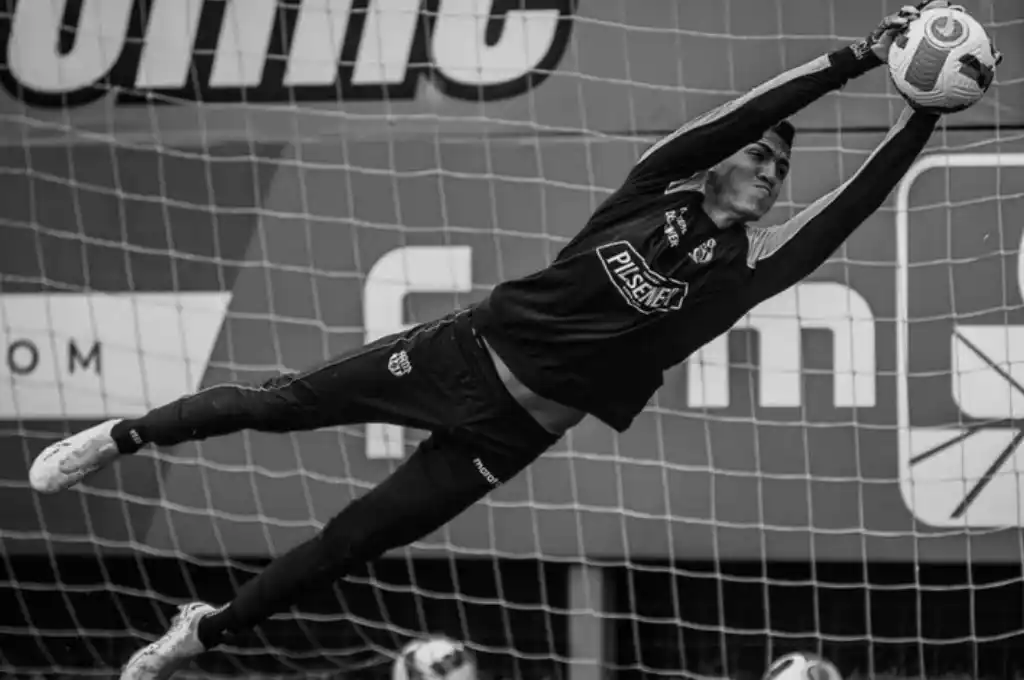 Justin Cornejo era arquero de Barcelona.