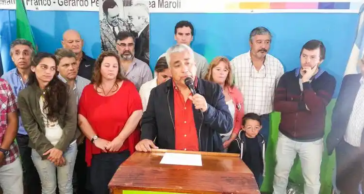 Salazar presenta a su gabinete antes de asumir la intendencia