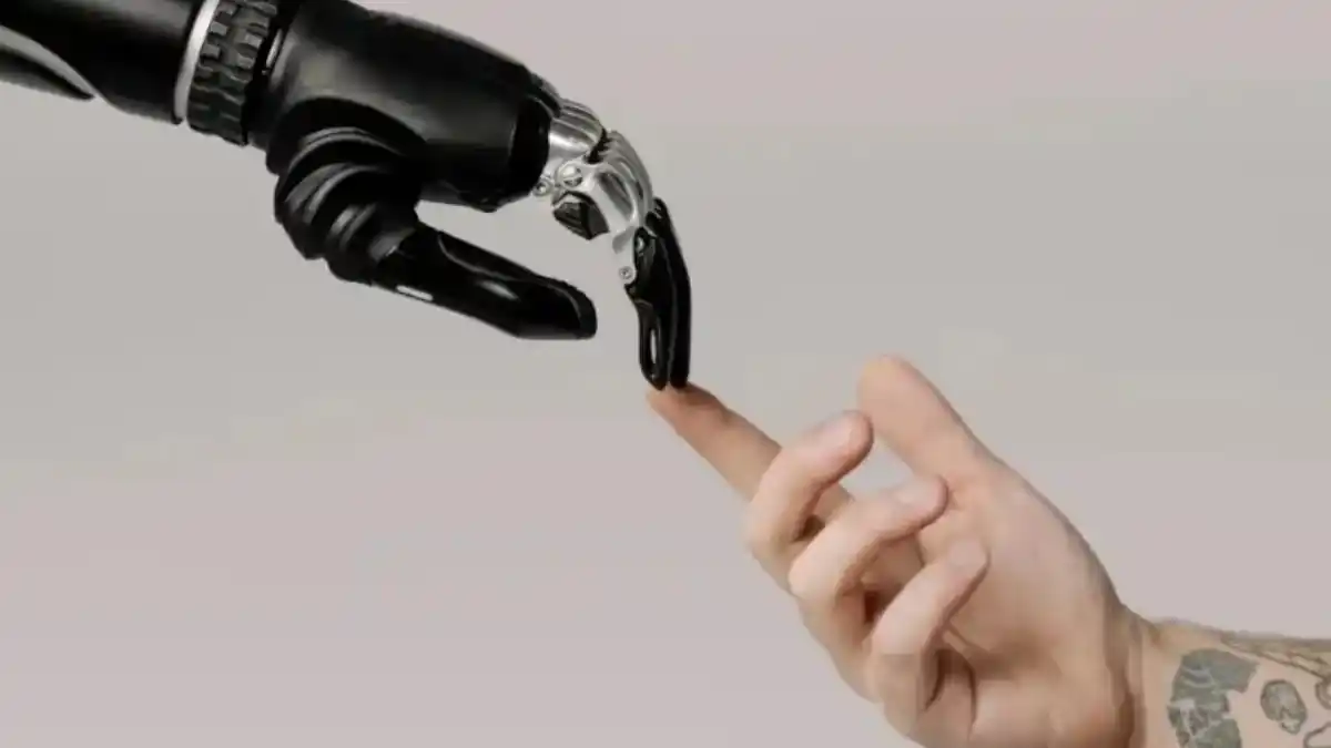 Tener relaciones sexuales con la Inteligencia Artificial «es el futuro», según experta