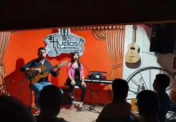 Huellas Record