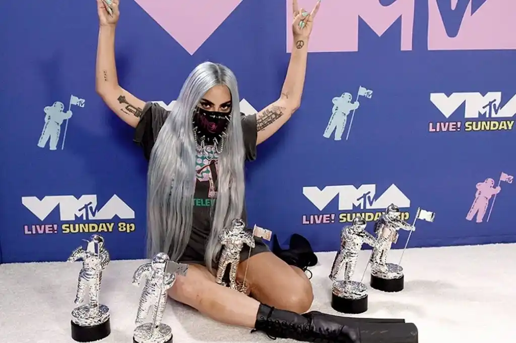 Lady Gaga fue la gran ganadora en los premios MTV con cinco estatuillas