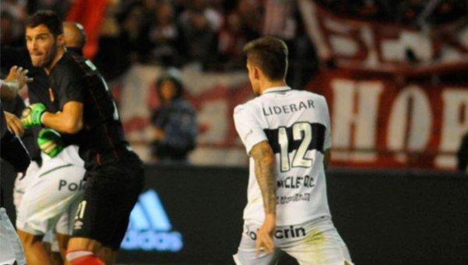 Estudiantes sigue sumando amistosos para que Andújar llegue al clásico