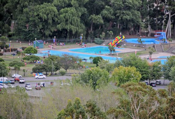 Denunciaron la falta de agua por el “consumo excesivo” del Balneario del Sol