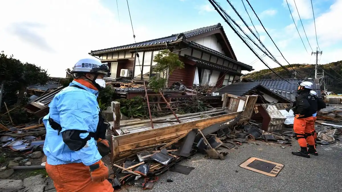 VAN 50 MUERTOS en Japón: rescatistas corren contra el tiempo y buscan sobrevivientes del terremoto