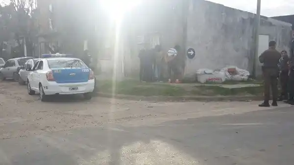 Robaron una moto de la Técnica Nº 2 y los atraparon a los 5 minutos