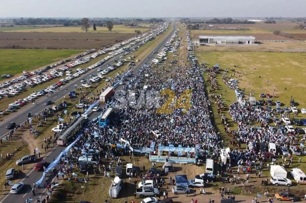 Masiva movilización de productores agropecuarios en San Nicolás