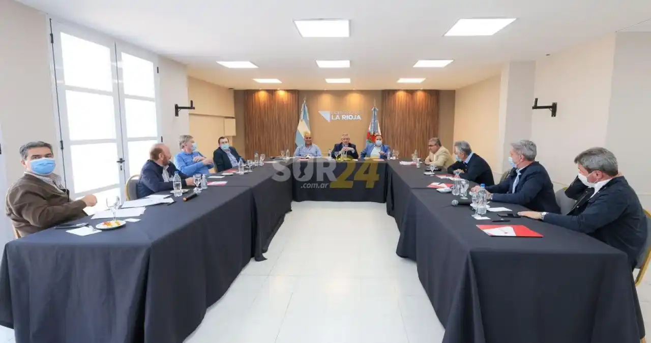“Mis candidatos son los candidatos de los gobernadores”, dijo el Presidente ante los mandatarios provinciales del Frente de Todos