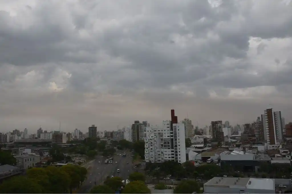 Alerta por tormentas fuertes para este martes en la ciudad de Santa Fe