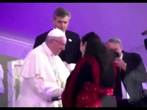 Axel cantó frente al Papa en Panamá