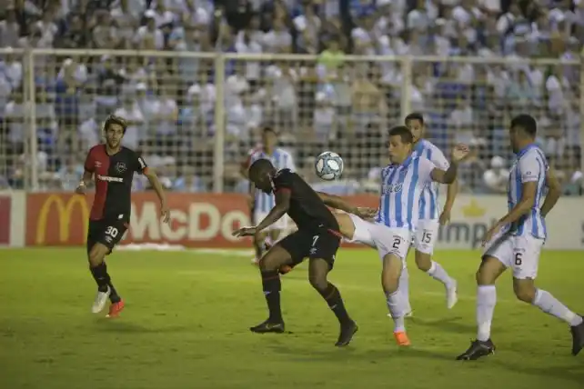 Atlético Tucumán y Newell's, en un empate entretenido