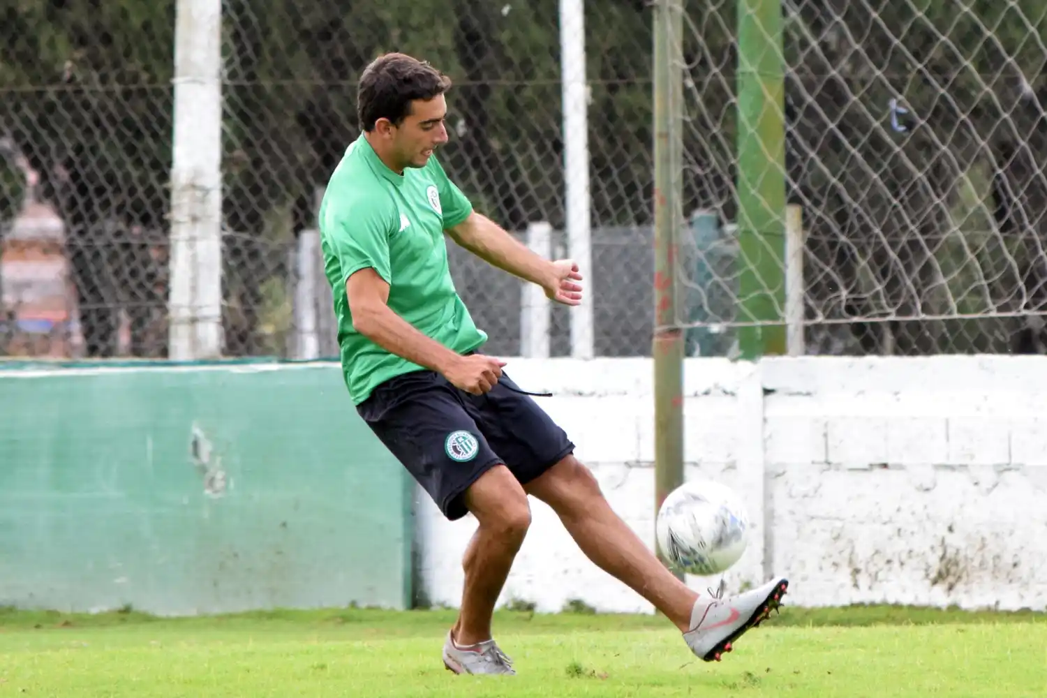 Kimberley espera por Racing con un sólo cambio