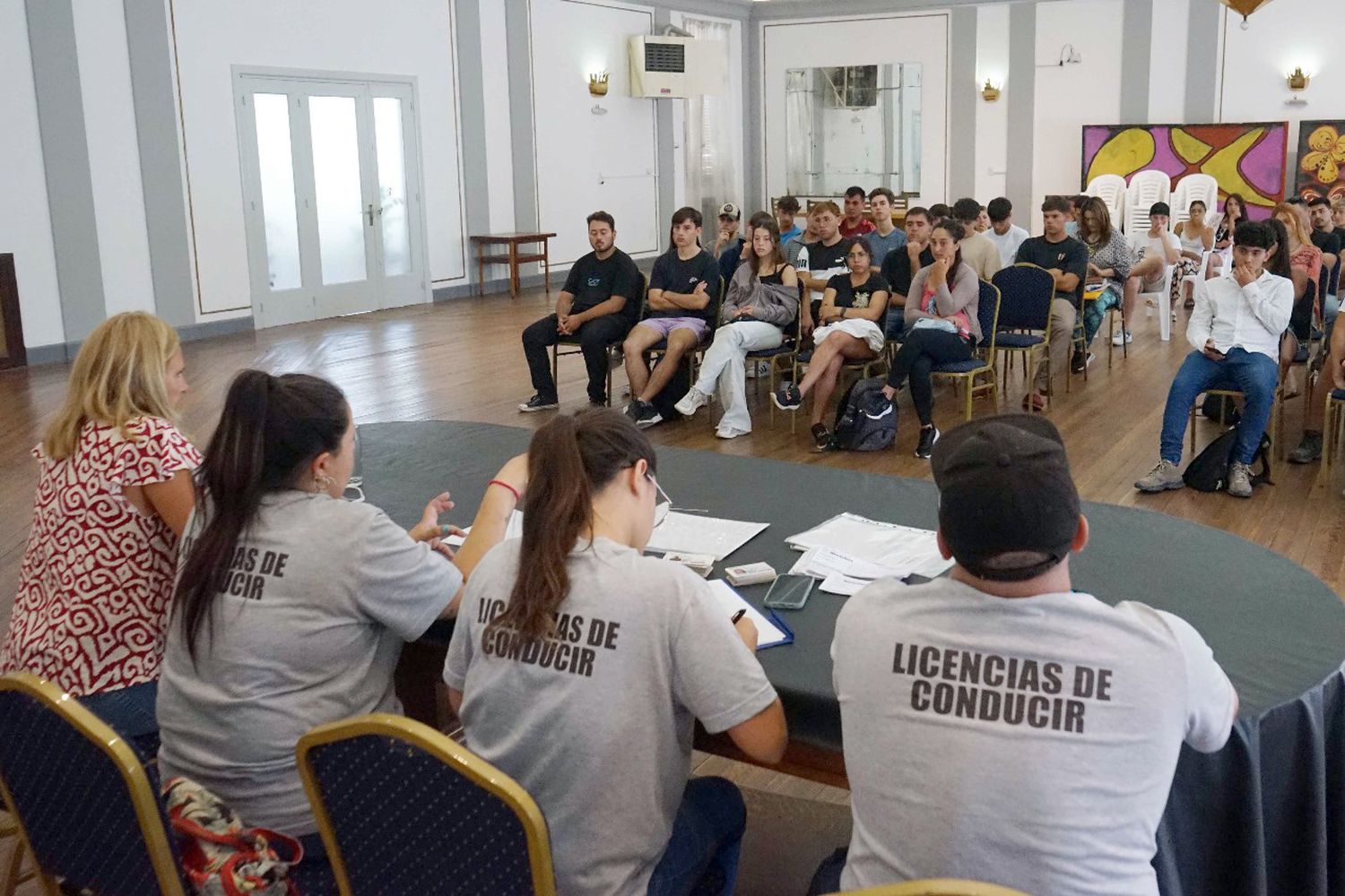 Todos los miércoles. Se llevan a cabo los cursos en la Municipalidad