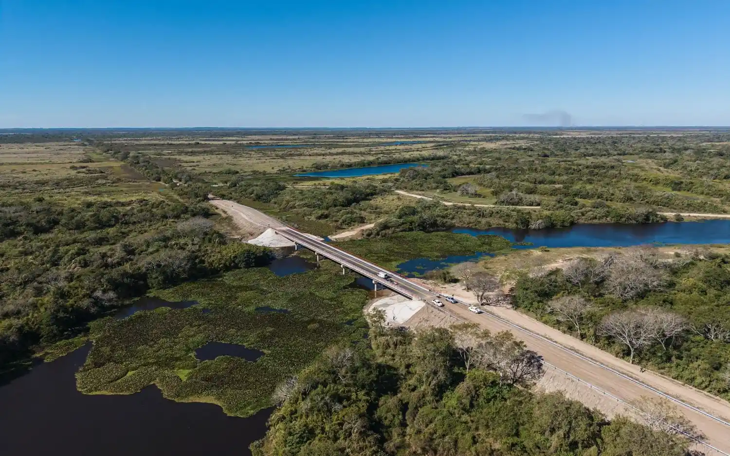 Pullaro inauguró el puente sobre arroyo El Pindó: “Dijimos que íbamos a priorizar el norte y hoy eso es una realidad” - 1
