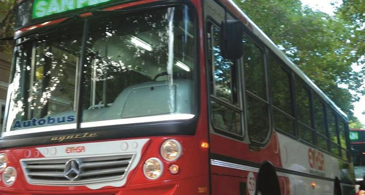 Estudiantes piden por el colectivo de Castro