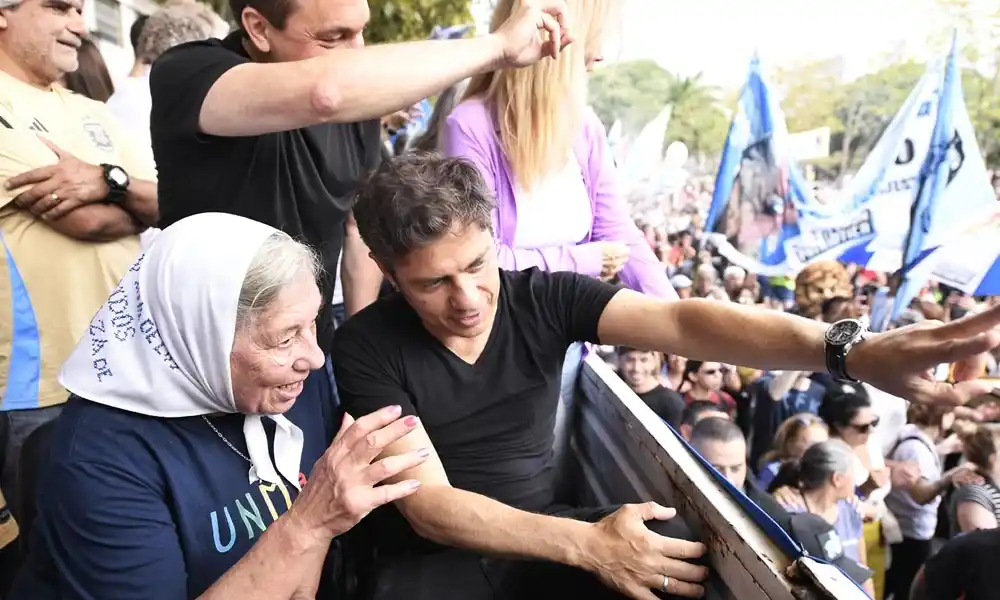 Kicillof participó de la marcha por el Día Nacional de la Memoria por la Verdad y la Justicia