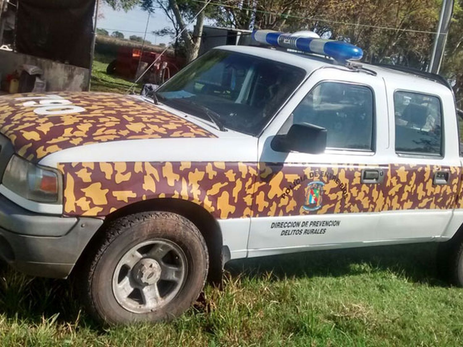 En "El Potrero", los atraparon con carnes, cuchillos y una escopeta