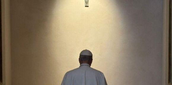 El papa León XVI tras los pasos de Francisco