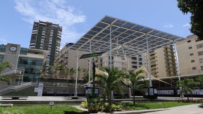 AMORDAZADO Y AMARRADO hallan el cadáver de un joven dentro de su apartamento en Los Palos Grandes