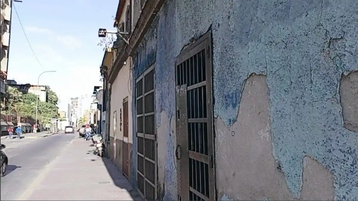 Tiroteo en el centro de Caracas dejó tres heridos y un colegio afectado (Videos + Fotos)