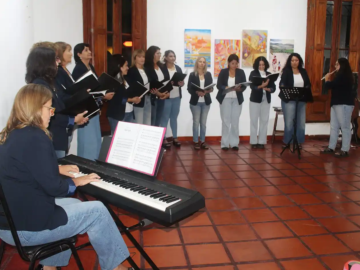 Reconocieron a mujeres destacadas en el arte y la educación