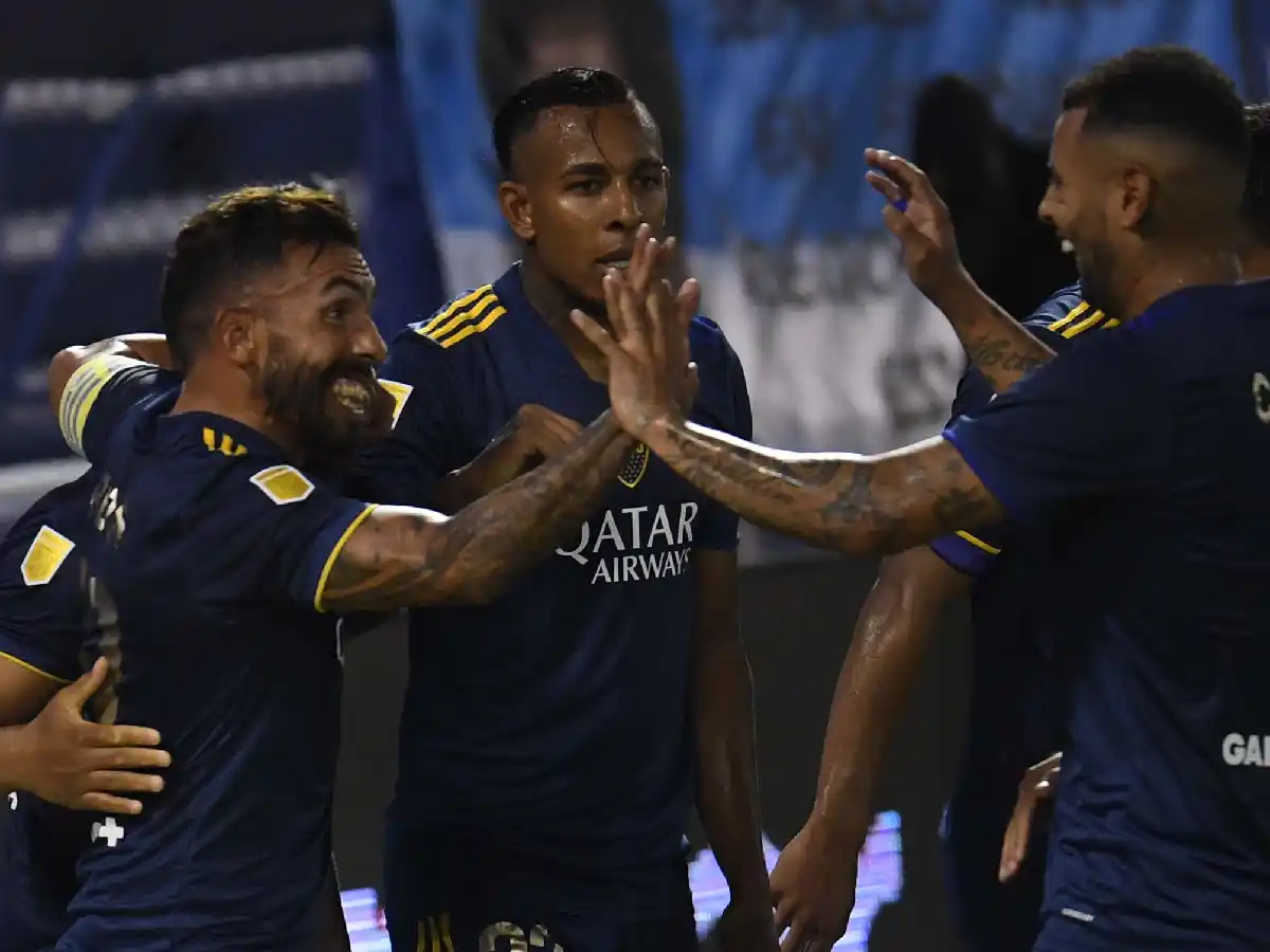 Boca fue una máquina y aplastó a Vélez
