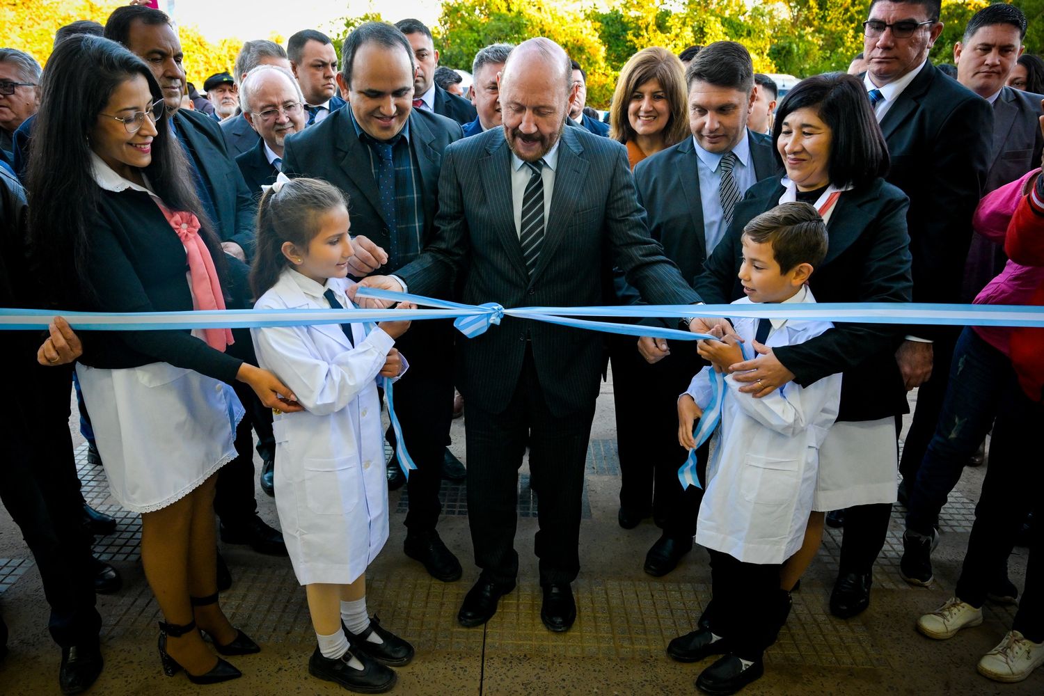 El Gobernador inauguró la obra educativa 1.521 de su gestión